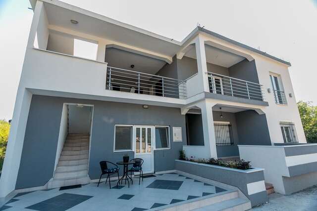 Апартаменты Tramonto Apartments Радановичи-17